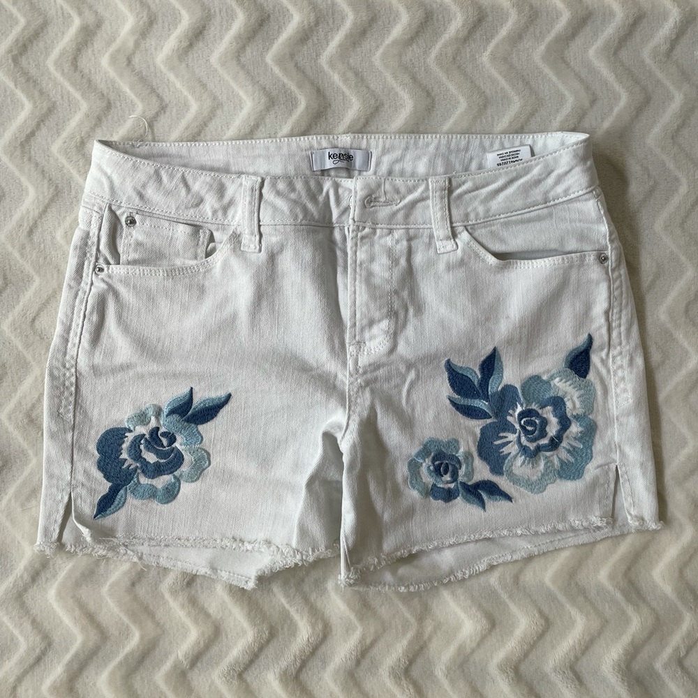 Kensie Jeans Embroidered White Denim Shorts